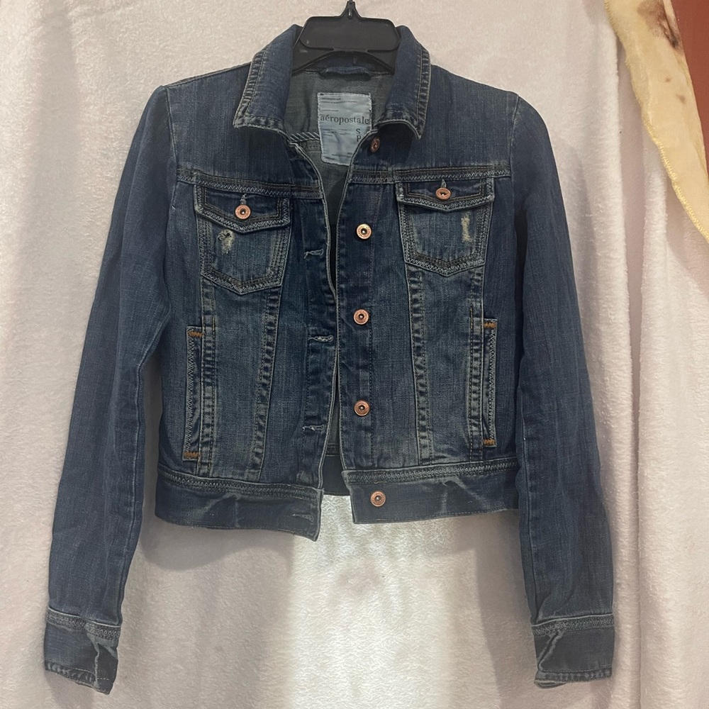 Aeropostale Denim Jean Jacket. Size small. Short/crop style
